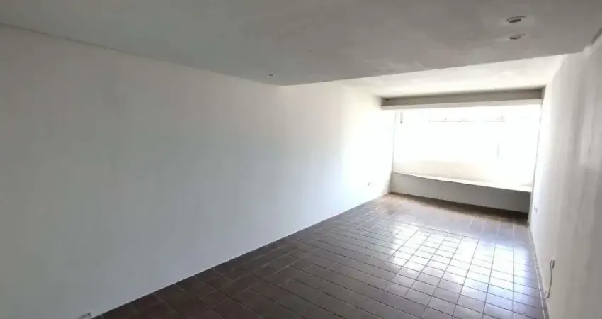 Graças 2 quartos wc social + dep completa empregada 79m² armários varanda 1 vga