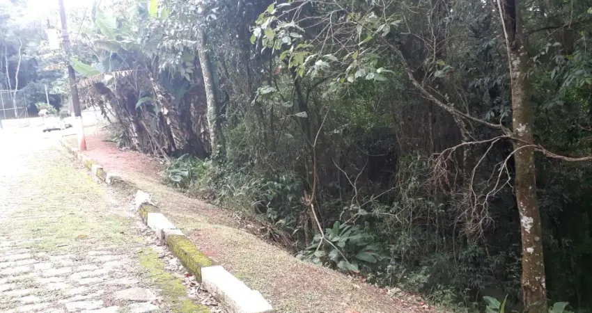 Próximo à área de lazer - quadra de tênis - churrasqueira