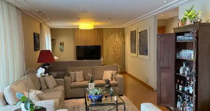 Oportunidade - Apartamento à venda no Brooklin com 218m², 2 quartos 1 suíte e 4 vagas