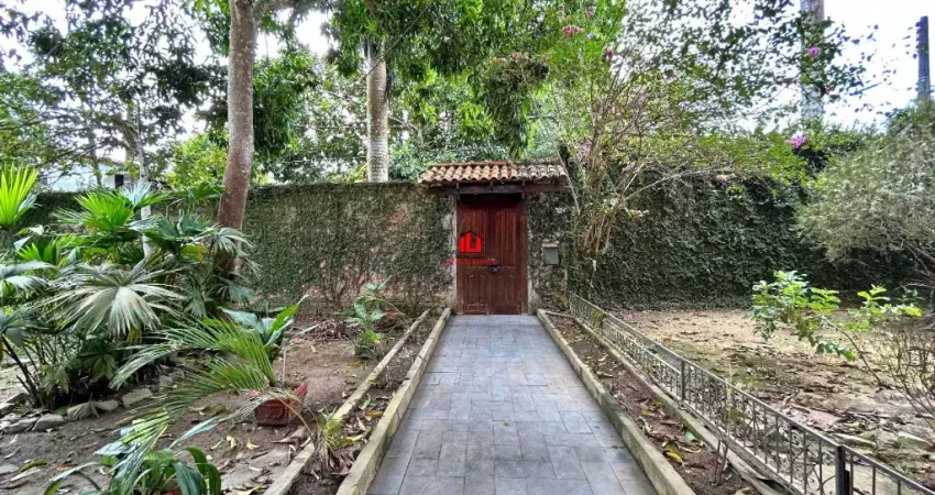 Casa Duplex 655m² edícula piscina sauna lote 1.600m² Parque das Laranjeiras!