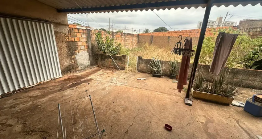 Terreno à venda na Avenida Solidariedade, 1590, Dom Almir, Uberlândia