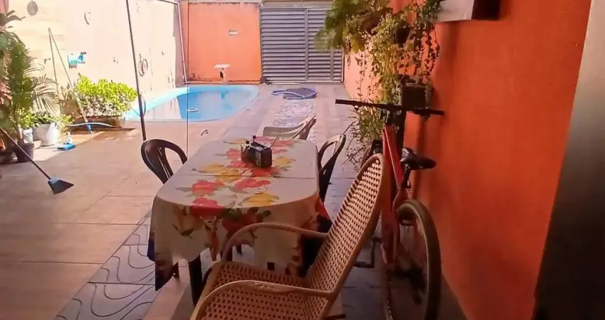Casa com 2 quartos à venda na Rua José Irineu Lourenço, Centro, Conde