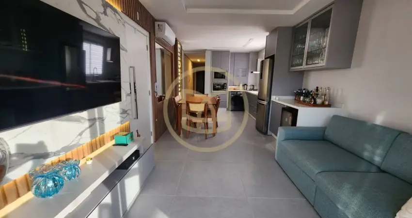 Apto decorado na praia grande com 3 dormitórios a poucos metros do mar