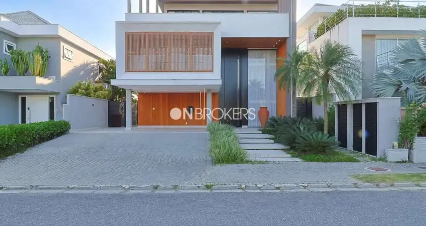 Recreio dos Bandeirantes | Casa 4 quartos, sendo 4 suites