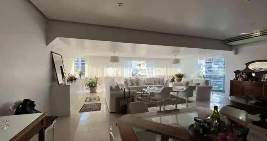 Barra da Tijuca | Apartamento 4 quartos, sendo 1 suite