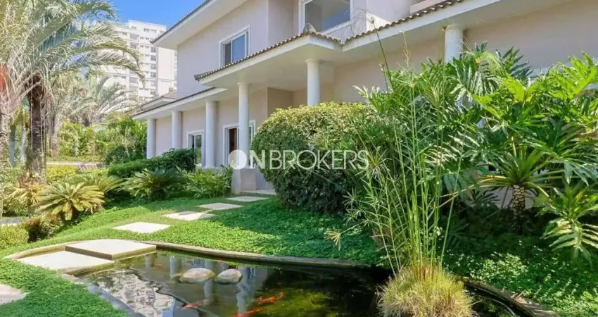 Casa em condomínio fechado com 5 quartos à venda na Rua Mesquitinha, Barra da Tijuca, Rio de Janeiro