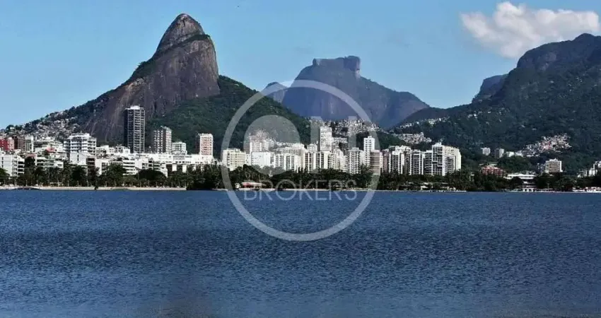 Apartamento à venda na Avenida Epitácio Pessoa, Lagoa, Rio de Janeiro