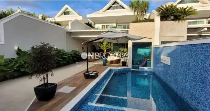 Casa em condomínio fechado com 6 quartos à venda na Rua Carlos Drummond de Andrade, Barra da Tijuca, Rio de Janeiro