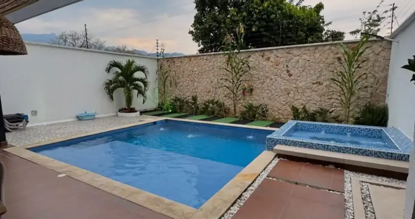 Casa com 3 quartos à venda na Rua Liberdade, 000, Aparecida, Santos