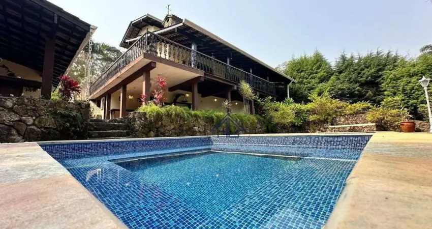 Casa estilo chácara a venda no condomínio clube da montanha em atibaia