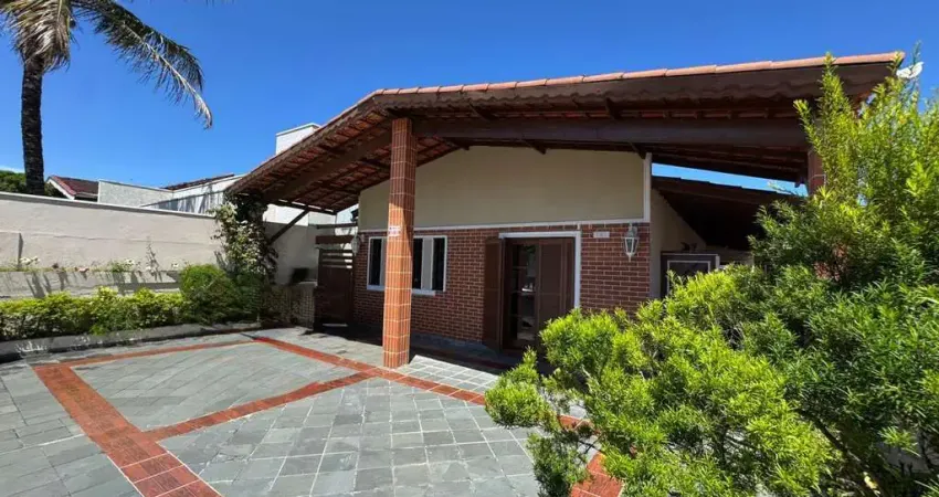 Casa Alto Padrão para Venda em Peruíbe, Balneario Josedy, 4 dormitórios, 3 suítes, 2 banheiros, 4 vagas