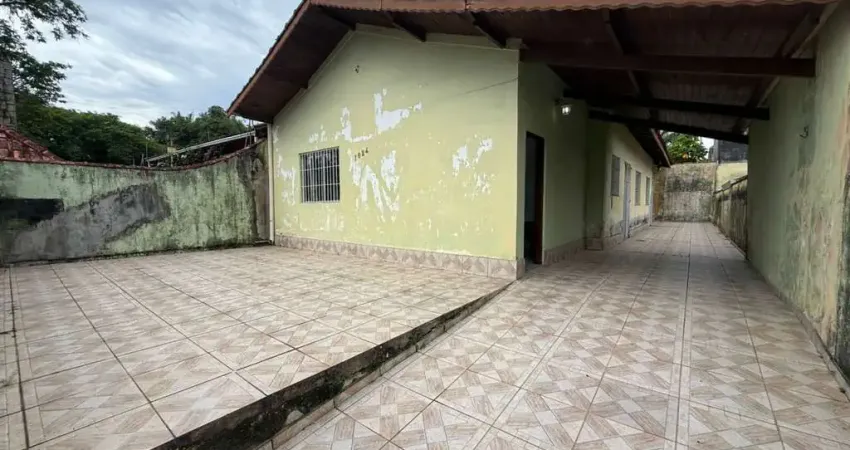 Casa para Venda em Peruíbe, Jardim Marcia, 3 dormitórios, 1 suíte, 2 banheiros, 2 vagas