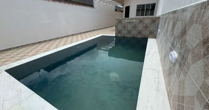 Casa para Venda em Itanhaém, Jardim Jamaica, 2 dormitórios, 1 suíte, 1 banheiro, 2 vagas