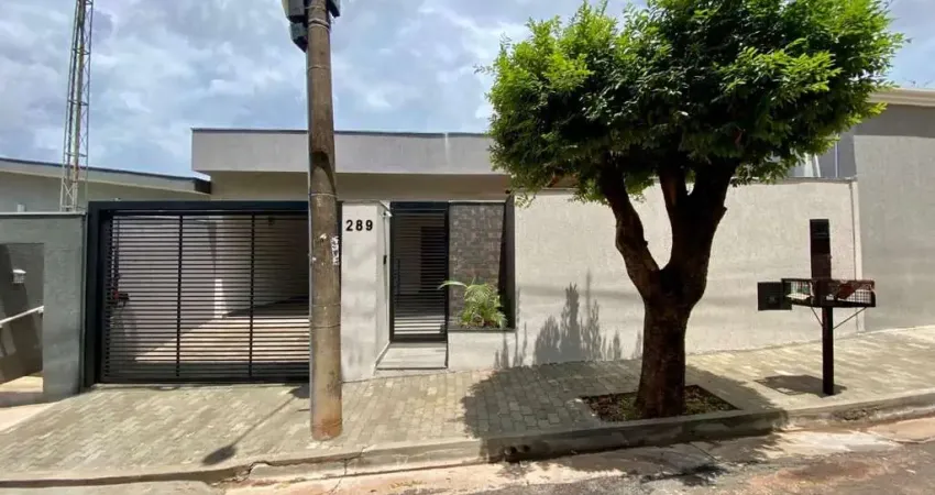Casa para Venda em Lins, Jardim Campestre, 3 dormitórios, 1 suíte, 2 vagas