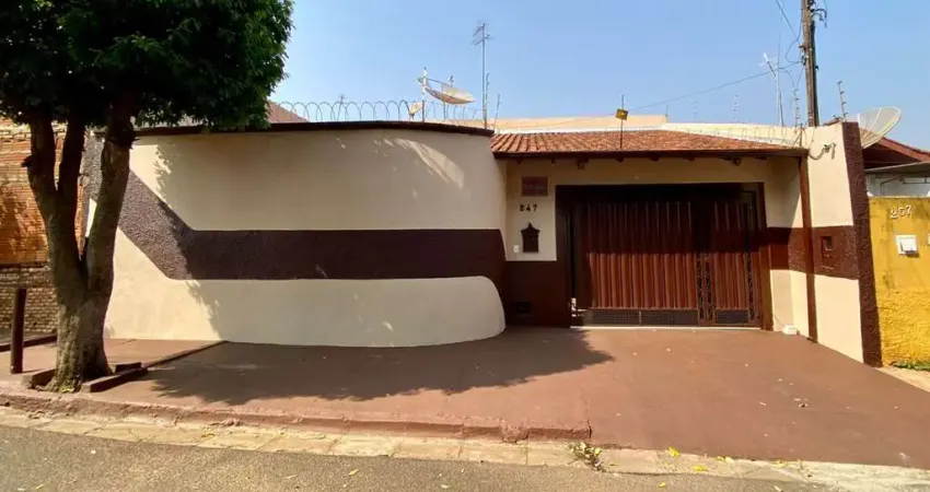 Casa para Venda em Lins, Parque das Americas, 3 dormitórios, 1 suíte, 2 vagas