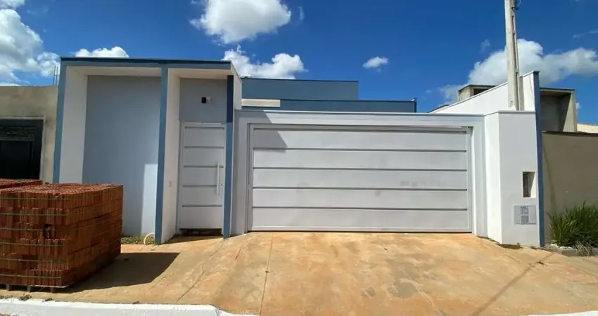 Casa para Venda em Guaiçara, Residencial Mariana, 2 dormitórios, 1 suíte, 2 banheiros, 4 vagas