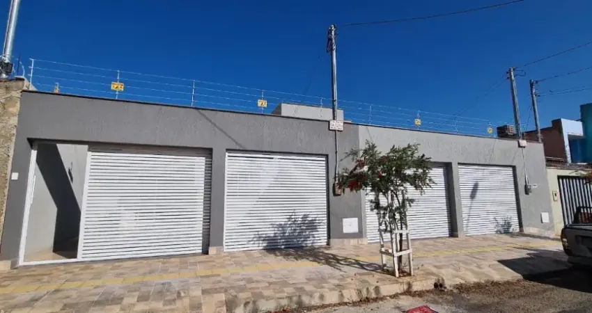 Casa com 3 quartos à venda na Rua 14, Conjunto Riviera, Goiânia