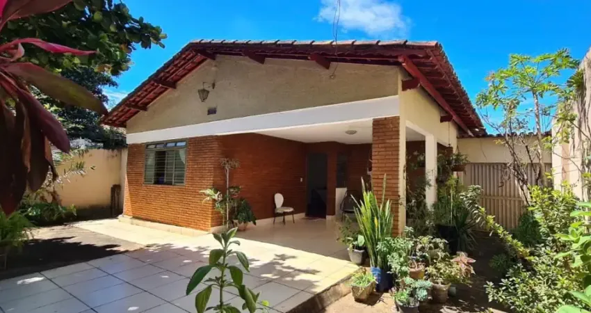 Casa com 4 quartos à venda na Rua Heitor Fleury, Cidade Jardim, Goiânia