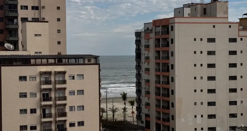 2 suítes. apartamento novo, prédio com 2 anos de uso. vista para o mar.