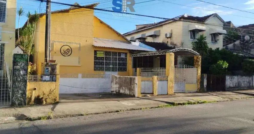 Casa ampla para residência ou comércio em localização estratégica – Casa Amarela, Recife