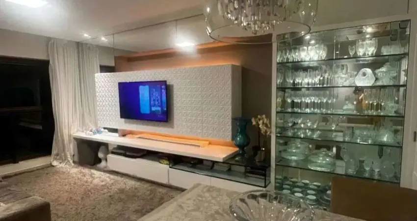 Apartamento reformado à venda, com 3 quartos  sendo 1 suíte master, 80m² na Tamarineira