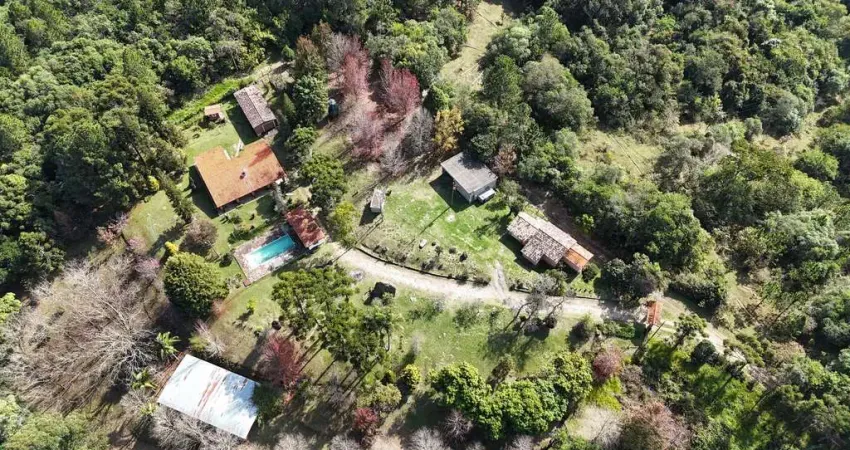 Chácara com 4 quartos, Jardim Sinibaldy, Piedade - R$ 800 mil, Cod: 123