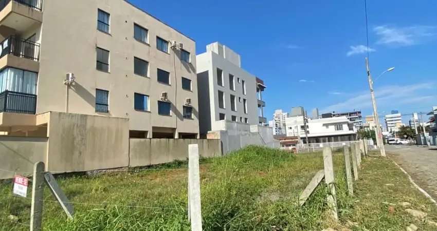 OPORTUNIDADE: Dois terrenos de esquinas no bairro Itacolomi 520m²