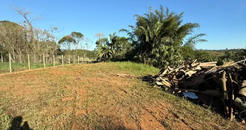 Terreno de 1.500m² no Bairro Morretes – Balneário Piçarras/SC