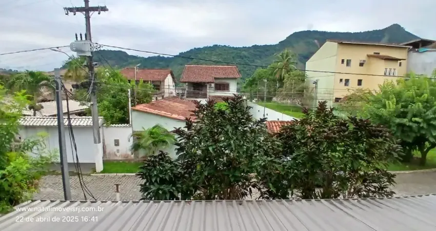 Casa a venda no bairro praia da Ribeira em Angra dos Reis - RJ