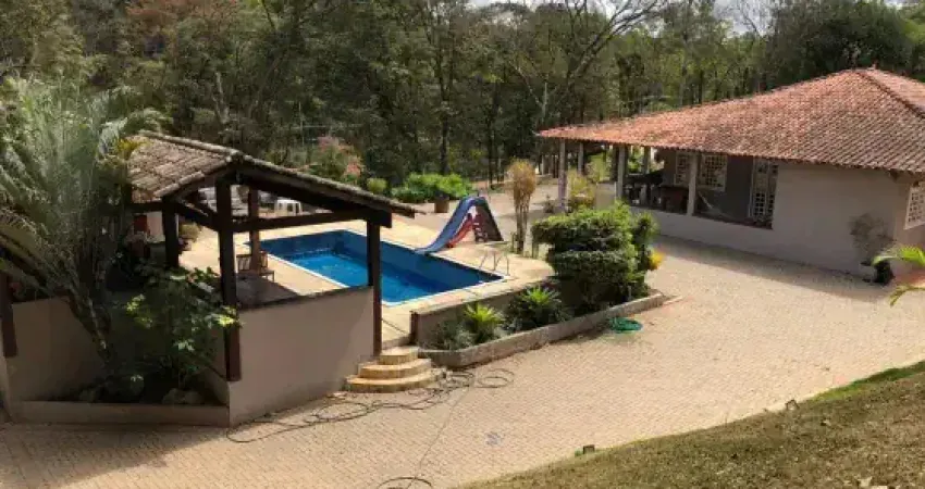 Casa de campo/sítio -  Condomínio Nossa Fazenda - 5850m² de terreno