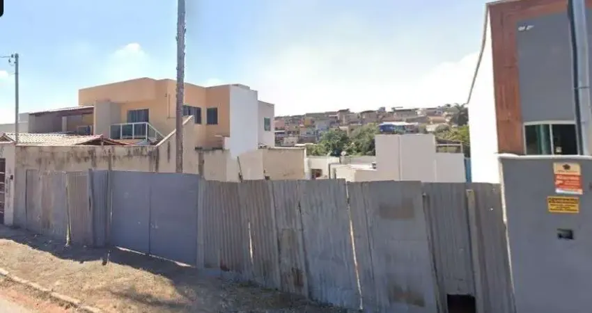 Terreno à venda na Rua Conceição de Oliveira Ferreira, Vale das Orquídeas, Contagem