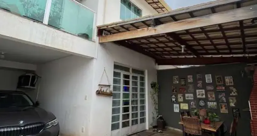 Casa Geminada para Venda em Contagem, Vale das Orquídeas, 3 dormitórios, 1 suíte, 2 banheiros, 2 vagas