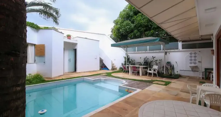 Casa para Venda em Belo Horizonte, Serra, 4 dormitórios, 1 suíte, 3 banheiros, 5 vagas
