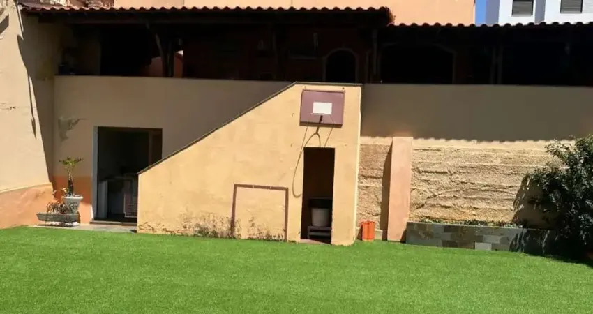 Casa para Venda em Belo Horizonte, Cidade Nova, 4 dormitórios, 1 suíte, 2 banheiros, 3 vagas