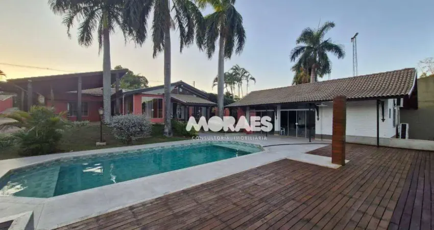 Casa em Condomínio Fechado com 4 suítes à venda, 620 m² por R$ 2.500.000 ou locação por R$ 12.000,00/mês - Jardim Shangri-Lá - Bauru/SP