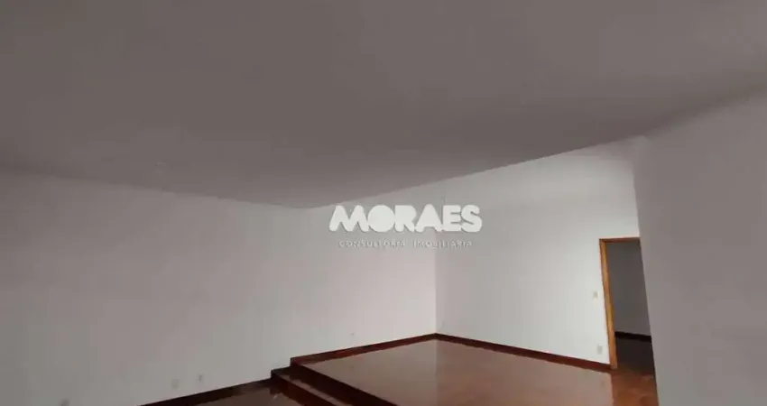 Casa residencial podendo ser torna comercial ou república  com 3 quartos para alugar, 360 m² por R$ 5.820/mês - Jardim Contorno - Bauru/SP
