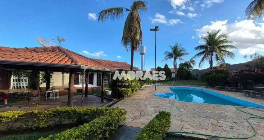 Casa em condomínio fechado com 5000 m² por R$ 8.000/mês - 3 suítes - 14 vagas de garagem - Condomínio Residencial Shangri-lá - Bauru/SP