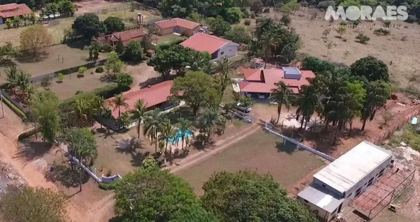 Chácara com 4 quartos à venda, 5000 m² por R$ 1.800.000 - Chácaras Cardoso - Bauru/SP