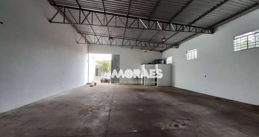 Barracão à venda, 258 m² por R$ 370.000 - Parque Roosevelt - Bauru/SP