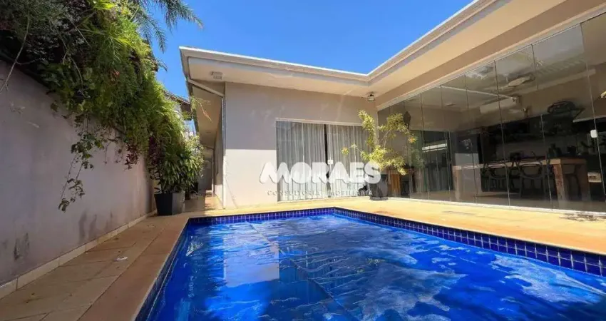 Casa em Condomínio Fechado com 3 suítes à venda, 360 m² por R$ 1.800.000 - Residencial Villaggio III - Bauru/SP