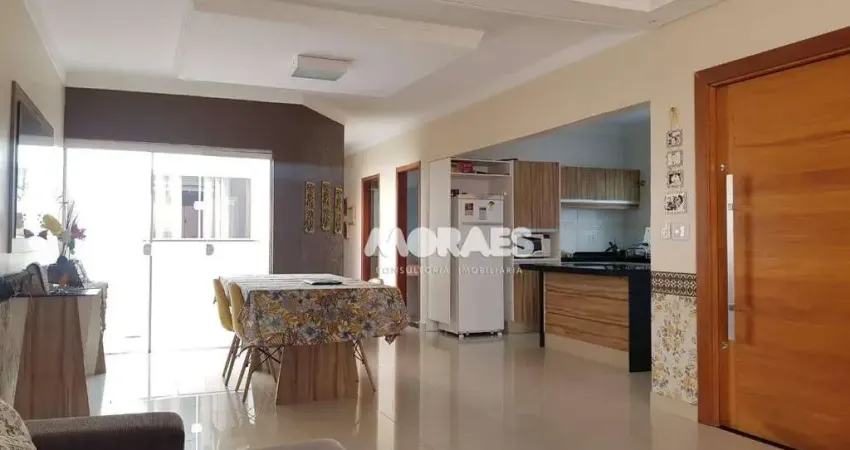 Casa com 3 dormitórios à venda, 210 m² por R$ 650.000,00 - Residencial Jardim Jussara - Bauru/SP