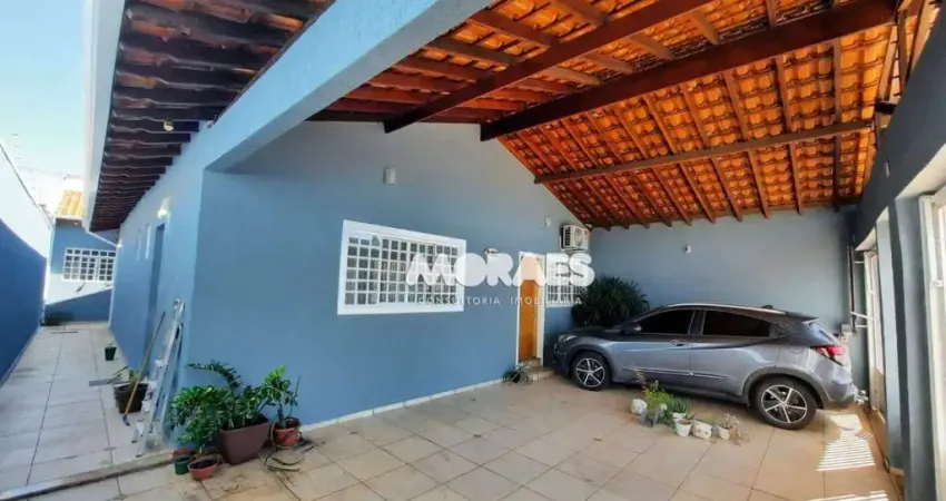Casa com 3 dormitórios à venda, 160 m² por R$ 550.000,00 - Núcleo Residencial Presidente Geisel - Bauru/SP