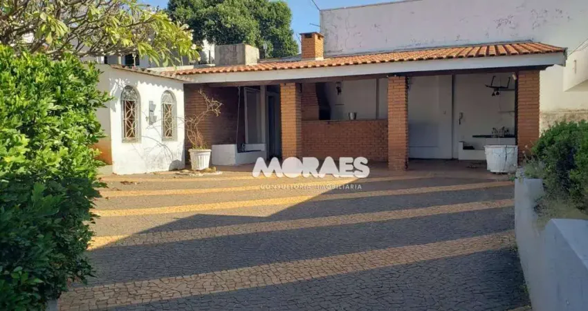 Casa com 4 dormitórios à venda, 337 m² por R$ 1.200.000,00 - Vila Cidade Universitária - Bauru/SP
