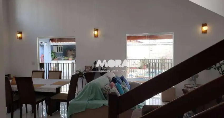Casa com 3 dormitórios à venda, 192 m² por R$ 1.200.000,00 - Jardim Planalto - Bauru/SP