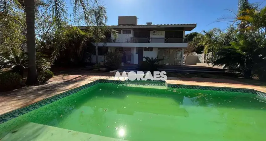 Casa em Condomínio Fechado com 4 suítes à venda, 570 m² por R$ 2.450.000 - Jardim Shangri-Lá - Bauru/SP