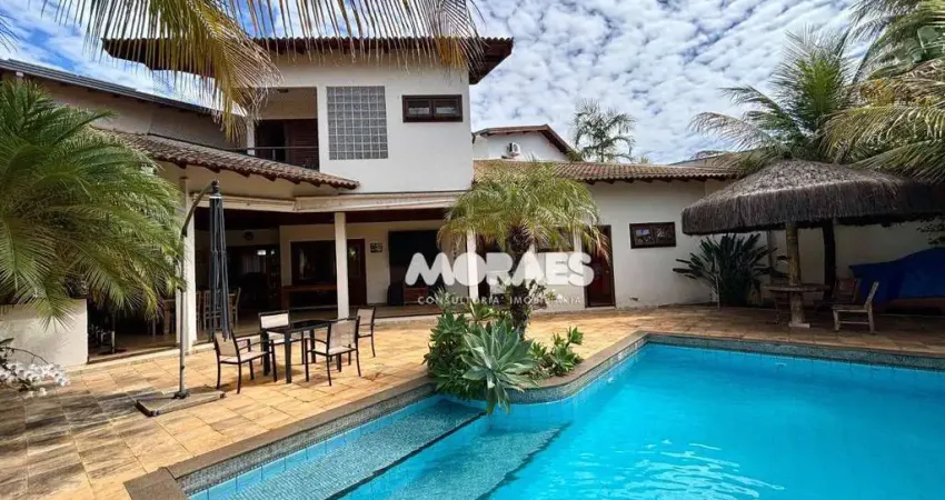 Casa em Condomínio Fechado com 3 dormitórios à venda, 560 m² por R$ 2.650.000 - Samambaia Parque Residencial - Bauru/SP