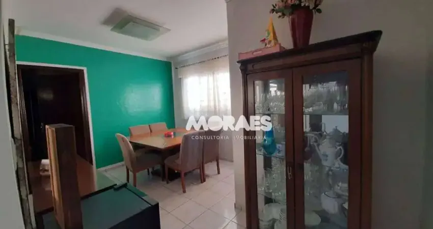 Casa térrea com 3 dormitórios à venda, 200 m² por R$ 750.000 - Jardim Petrópolis - Bauru/SP