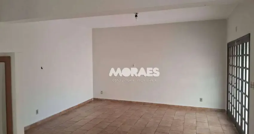 Casa sobrado com 3 quartos para alugar, 3 vagas, 300 m² por r$ 2.750/mês - centro - bauru/sp