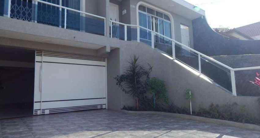 Casa com 4 dormitórios à venda, 214 m² por R$ 889.000,00 - Parolin - Curitiba/PR