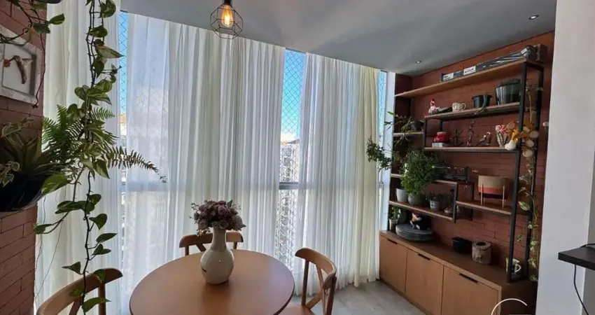 Lindo Apartamento de 03 Quartos/suíte com Varanda e Lazer Clube em Gaivotas!! 